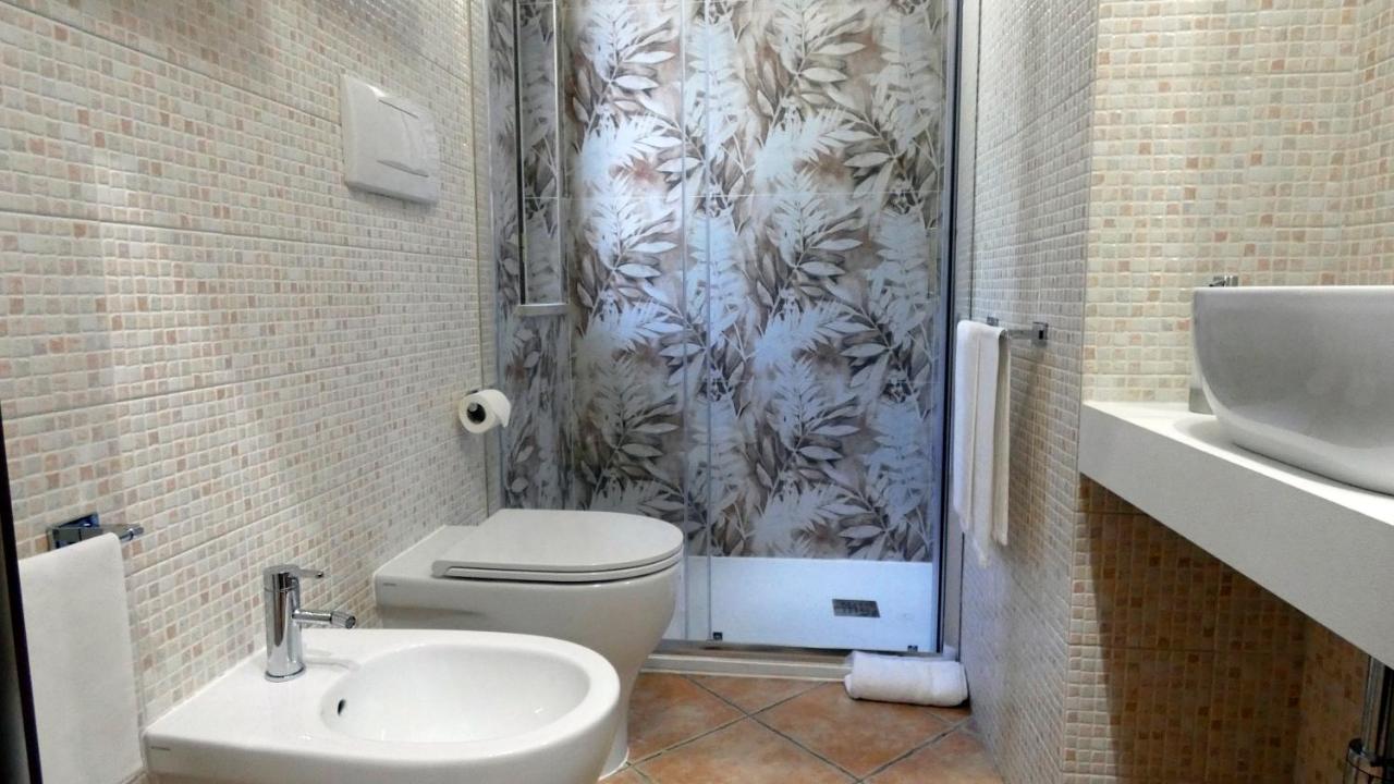 Prossedi Hotel Piscina La Suite מראה חיצוני תמונה